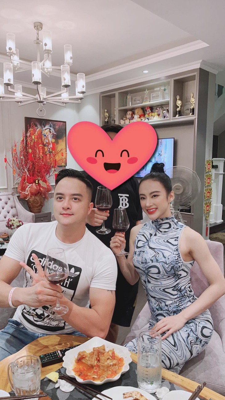 Angela Phương Trinh nhận lời cầu hôn, hứa hẹn sinh con với ca sĩ Cao Thái Sơn? - Ảnh 2. Angela Phương Trinh nhận lời cầu hôn, hứa hẹn sinh con với ca sĩ Cao Thái Sơn? - Ảnh 2.