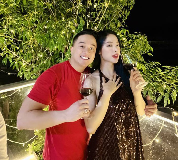 Angela Phương Trinh nhận lời cầu hôn, hứa hẹn sinh con với ca sĩ Cao Thái Sơn? - Ảnh 7. Angela Phương Trinh nhận lời cầu hôn, hứa hẹn sinh con với ca sĩ Cao Thái Sơn? - Ảnh 7.