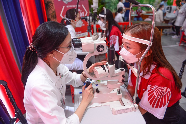 Khởi động những chương trình đầu tiên chuỗi hành trình "HIU CARE" - Ảnh 3. Khởi động những chương trình đầu tiên chuỗi hành trình "HIU CARE" - Ảnh 3.