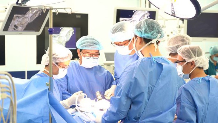 Vinmec: Ứng dụng thành công kỹ thuật "cá thể hóa" thay khớp háng "4 không" - Ảnh 4.