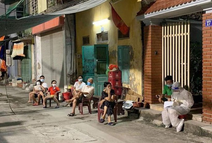 Hà Nam phát hiện 2.222 F0 ở khu phong tỏa và tại nhà - Ảnh 2. Hà Nam phát hiện 2.222 F0 ở khu phong tỏa và tại nhà - Ảnh 2.