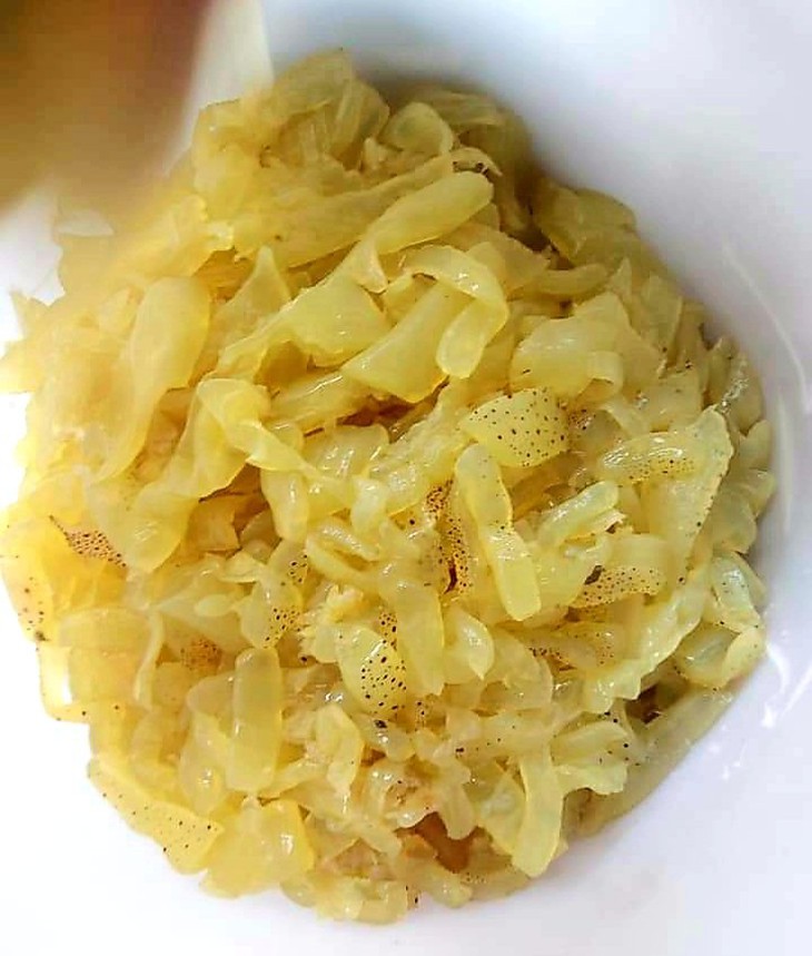 Sứa biển vào mùa, ngư dân Hà Tĩnh "đội rét" thu về hàng triệu đồng mỗi ngày  - Ảnh 12.