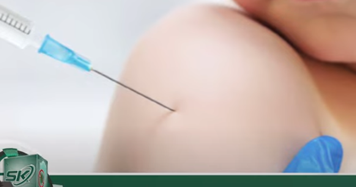 Trẻ dưới 12 tuổi nên ăn gì trước và sau tiêm vaccine COVID-19?