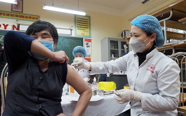 Chiều 23/2: Đã phân bổ 200,4 triệu liều vaccine phòng COVID-19; tiêm hơn 192,4 triệu mũi