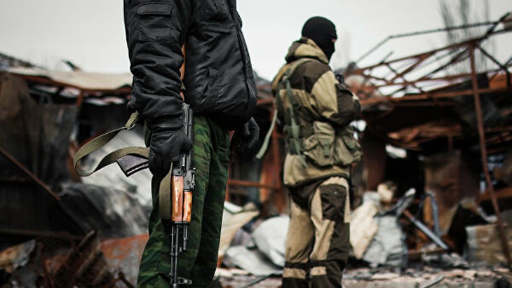 Ngày thứ 2 chiến dịch đặc biệt ở Donbass: Quân đội Ukraine tấn công Gorlovka với 40 quả tên lửa Grad - Ảnh 2.