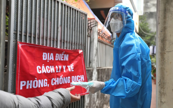 Hà Nội thêm gần 9.900 ca COVID-19 mới, hơn 3.400 ca cộng đồng, 5.600 ca phải nhập viện điều trị 