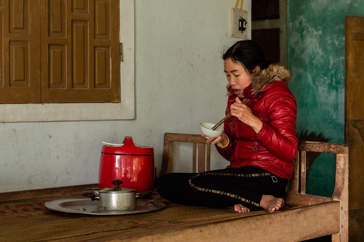 Hai mẹ con nữ sinh nghèo cùng mắc ung thư, gia cảnh rơi vào cảnh bĩ cực - Ảnh 1.