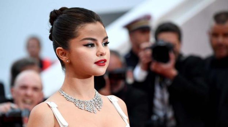 Selena Gomez 4