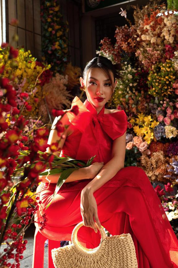 Nguyễn Thúc Thùy Tiên 1