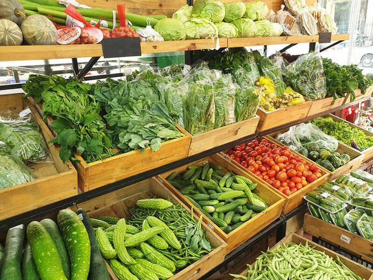 Thời tiết rét đậm, rét hại ở các địa phương phía Bắc khiến giá rau xanh tăng mạnh
