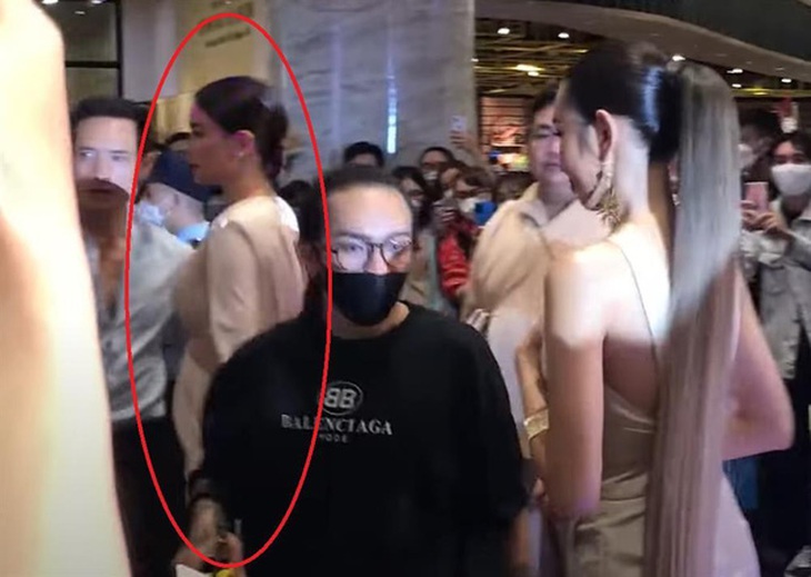 Hồ Ngọc Hà lại có bầu? - Ảnh 3. Hồ Ngọc Hà lại có bầu? - Ảnh 3.