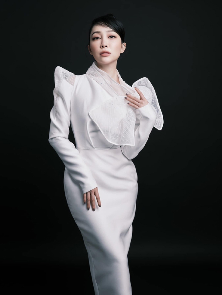 "Chim công làng múa" tuổi Dần - Linh Nga giờ ra sao sau biến cố trong đường tình ái? - Ảnh 12. "Chim công làng múa" tuổi Dần - Linh Nga giờ ra sao sau biến cố trong đường tình ái? - Ảnh 12.