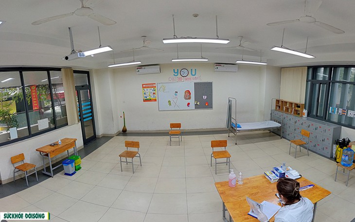 Giáo viên quận Cầu giấy diễn tập công tác đón học sinh trở lại trường học sau 9 tháng học Online - Ảnh 14.