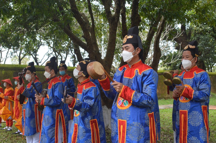 Độc đáo nghi lễ hạ nêu, khai ấn trong Hoàng cung Huế - Ảnh 5.