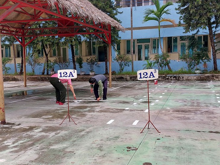 Trường học gấp rút chuẩn bị đón học sinh đến trường - Ảnh 6.