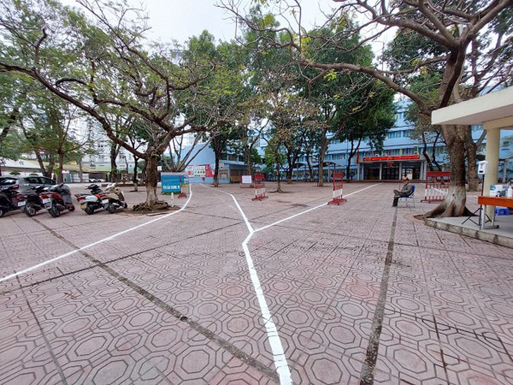 Trường học gấp rút chuẩn bị đón học sinh đến trường - Ảnh 3.
