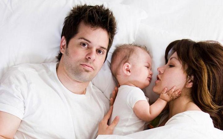 Tại sao nhiều phụ nữ sau sinh không muốn làm "chuyện ấy"?