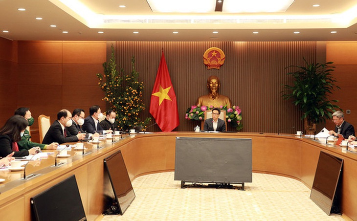 Sẵn sàng phương án xử trí, điều trị cho học sinh mắc COVID-19 khi trở lại trường - Ảnh 1.