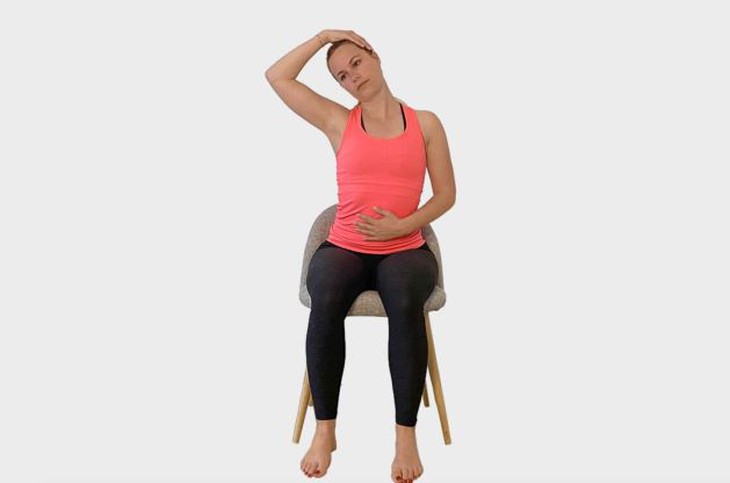 7 động tác giúp thư giãn và ngăn ngừa đau cổ vai gáy - Ảnh 7.