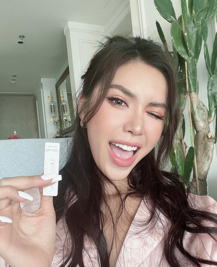 Minh Tú đối diện di chứng COVID-19 thế nào mà đến mức trầm cảm? - Ảnh 2.