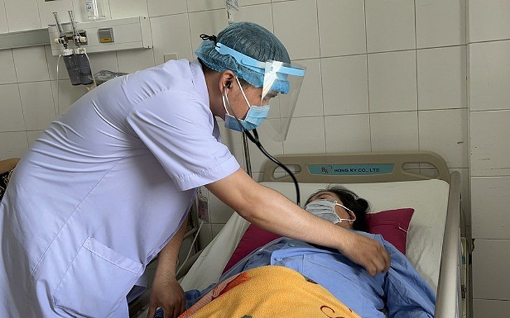 Cứu sống bệnh nhân COVID-19 xuất huyết nội mạch 