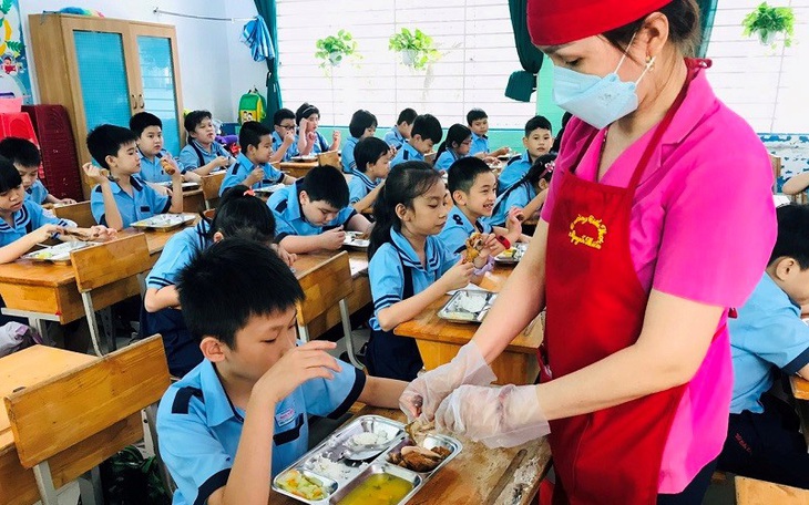 Học sinh bán trú ăn lớp nào, ngủ riêng lớp đó