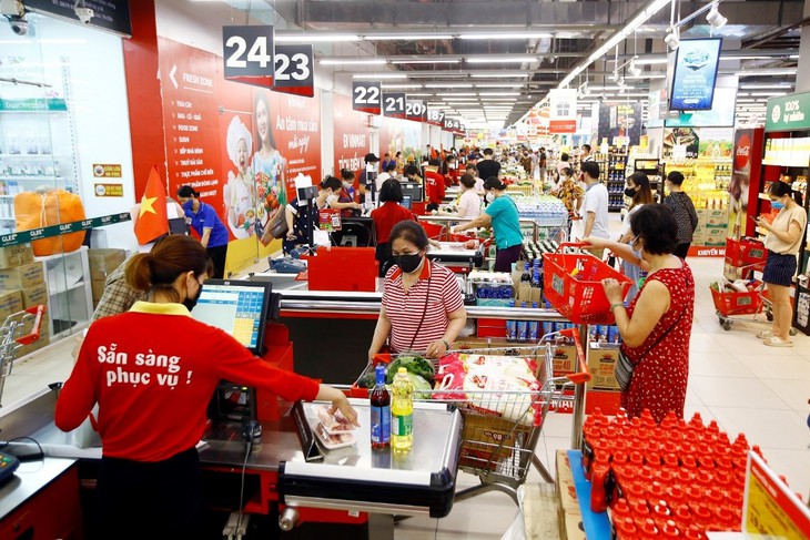 Gần 2.800 siêu thị và cửa hàng WinMart/WinMart+ cam kết "Tiêu dùng an toàn trong thời kỳ bình thường mới" - Ảnh 2.