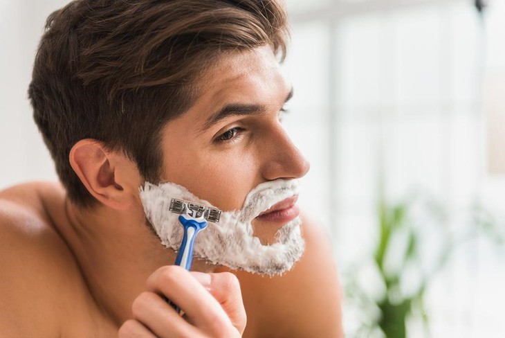 Mụn đinh râu: Nguyên nhân và triệu chứng - Ảnh 2.