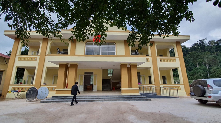 Xã biên giới có trường, trạm khang trang nhưng chưa có điện lưới - Ảnh 2.