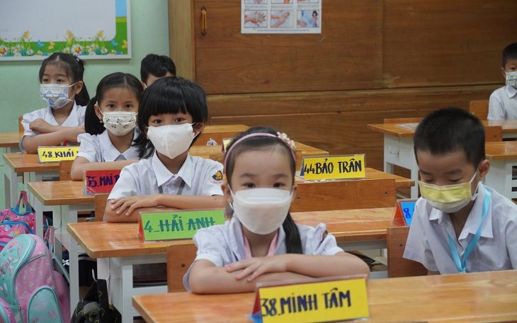 TP.HCM: Số trẻ mắc COVID-19 tăng, chuyên gia nói gì về việc tiêm vaccine cho trẻ từ 5-11 tuổi?