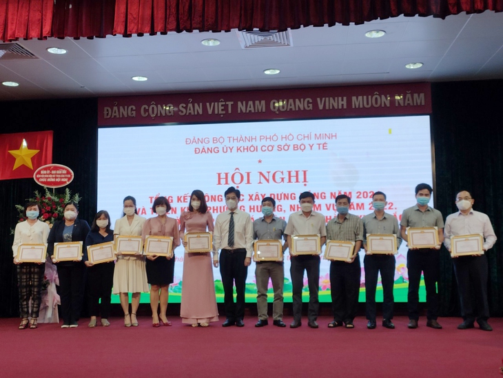 Đảng ủy Khối cơ sở Bộ Y tế triển khai phương hướng, nhiệm vụ năm 2022 - Ảnh 3. Đảng ủy Khối cơ sở Bộ Y tế triển khai phương hướng, nhiệm vụ năm 2022 - Ảnh 3.