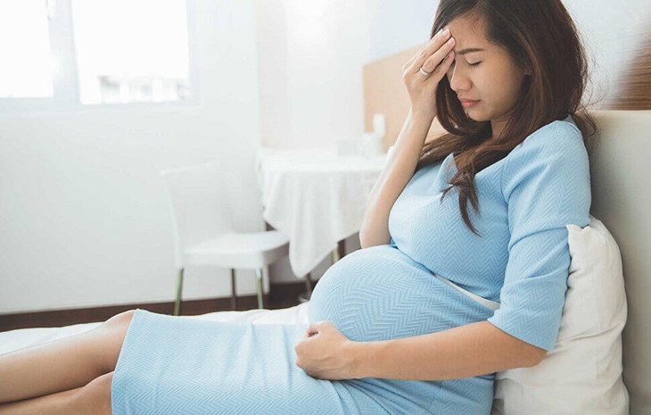 Dịch âm đạo khi mang thai có đáng lo? - Ảnh 2.