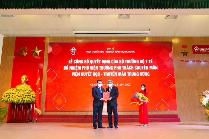Bổ nhiệm Phó Viện trưởng phụ trách chuyên môn Viện Huyết học và Truyền máu TW - Ảnh 1. Bổ nhiệm Phó Viện trưởng phụ trách chuyên môn Viện Huyết học và Truyền máu TW - Ảnh 1.