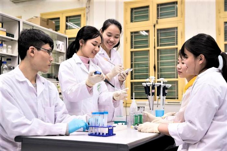 Trường đào tạo khối ngành Y Dược đề xuất tăng độ phân hóa của đề thi tốt nghiệp THPT - Ảnh 2. Trường đào tạo khối ngành Y Dược đề xuất tăng độ phân hóa của đề thi tốt nghiệp THPT - Ảnh 2.
