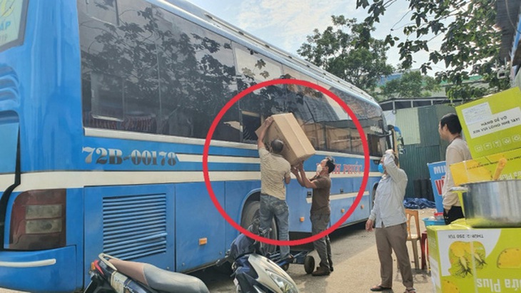 Ngang nhiên vi phạm, tập đoàn xe khách 'biến hình' tiếp tục bị xử phạt - Ảnh 3. Ngang nhiên vi phạm, tập đoàn xe khách 'biến hình' tiếp tục bị xử phạt - Ảnh 3.
