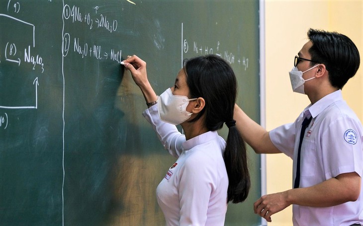 Đăng ký dự thi tốt nghiệp, xét tuyển ĐH trực tuyến nhằm thích ứng với dịch bệnh - Ảnh 2.