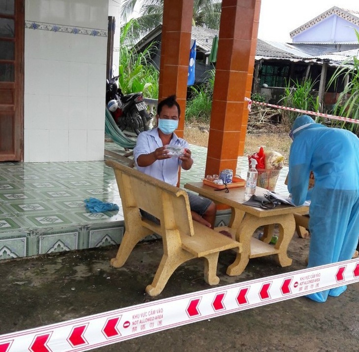2.900 ca mắc mới, Tiền Giang chuyển sang 'vùng vàng'  - Ảnh 1.