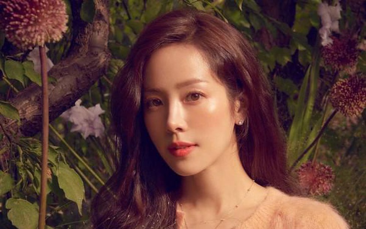 Cách Han Ji Min duy trì làn da tươi trẻ ở tuổi 40