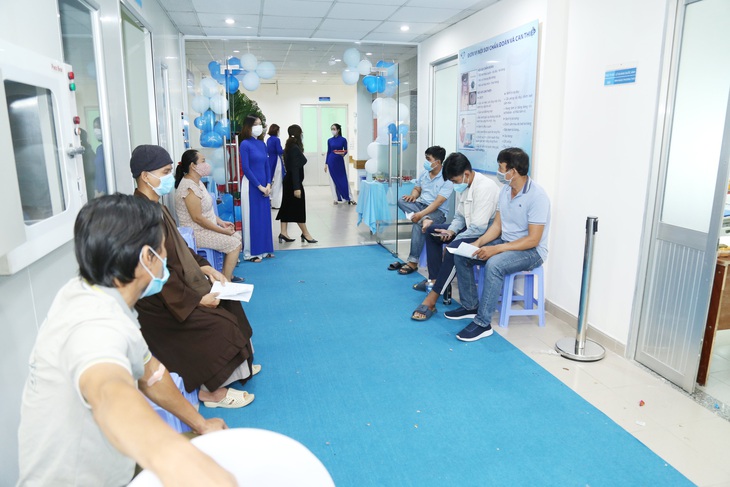 Tầm soát ung thư tiêu hóa miễn phí cho bệnh nhân khó khăn - Ảnh 1.