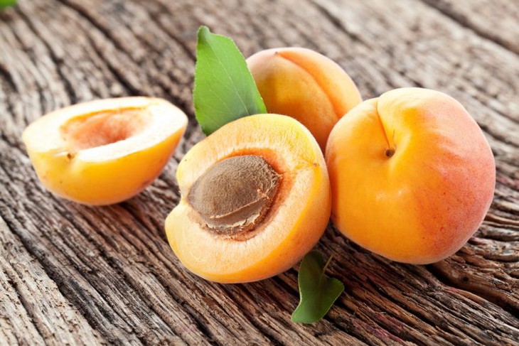 Lợi ích tuyệt vời và các cách sử dụng quả mơ tốt cho sức khỏe - Ảnh 1.