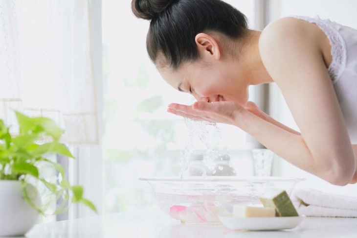 Mách các bạn trẻ dậy thì cách chăm sóc khi da mọc mụn  - Ảnh 5.