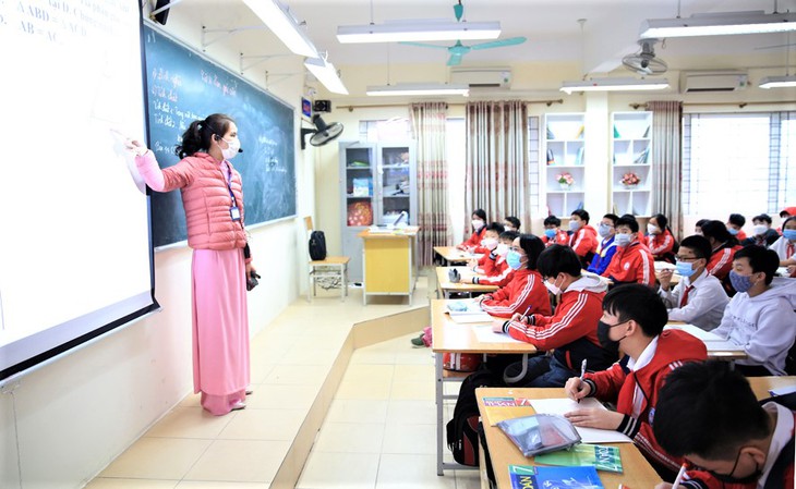 Học trực tiếp hay trực tuyến có còn dựa theo cấp độ dịch? - Ảnh 2. Học trực tiếp hay trực tuyến có còn dựa theo cấp độ dịch? - Ảnh 2.