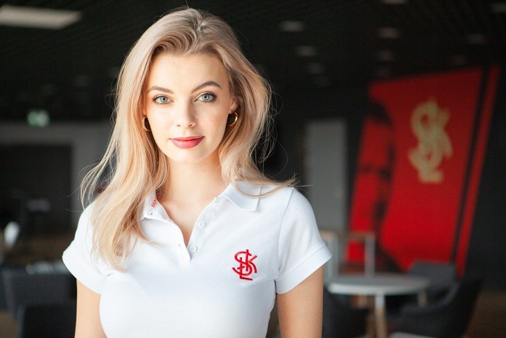 Karolina Bielawska, Miss World 2021 sống chủ động, chia tay mối tình gần 5 năm - Ảnh 3. Karolina Bielawska, Miss World 2021 sống chủ động, chia tay mối tình gần 5 năm - Ảnh 3.