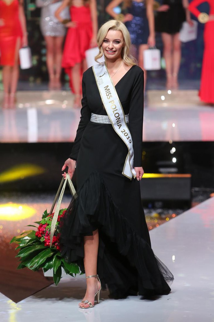 Karolina Bielawska, Miss World 2021 sống chủ động, chia tay mối tình gần 5 năm - Ảnh 4. Karolina Bielawska, Miss World 2021 sống chủ động, chia tay mối tình gần 5 năm - Ảnh 4.