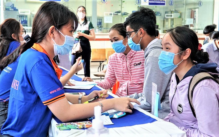 Thầy trò bối rối trước "ma trận" phương thức xét tuyển đại học