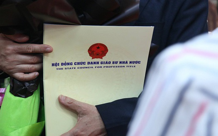 Rà soát toàn bộ hồ sợ, tài liệu liên quan ứng viên Giáo sư, Phó Giáo sư