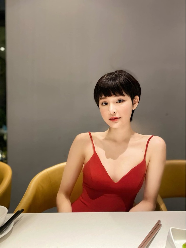 Ca sĩ Hiền Hồ, làm nghệ sĩ thì phải chấp nhận thị phi? - Ảnh 5.