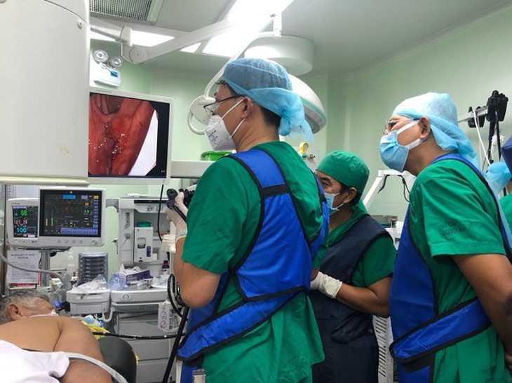 Thầy thuốc ĐBSCL tiếp cận nhiều kỹ thuật hiện đại trong siêu âm nội soi - Ảnh 1. Thầy thuốc ĐBSCL tiếp cận nhiều kỹ thuật hiện đại trong siêu âm nội soi - Ảnh 1.