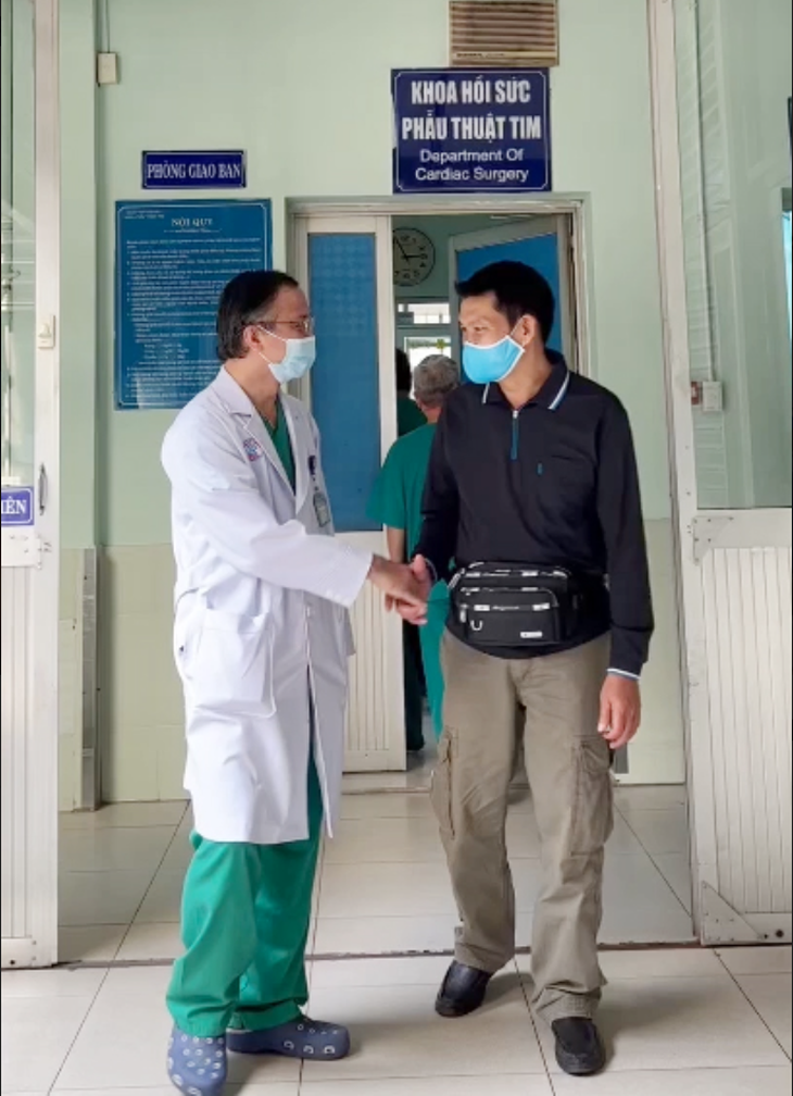 Lần đầu tiên Việt Nam thực hiện phẫu thuật Bentall qua đường xâm lấn tối thiểu - Ảnh 2. Lần đầu tiên Việt Nam thực hiện phẫu thuật Bentall qua đường xâm lấn tối thiểu - Ảnh 2.