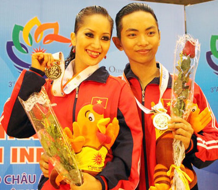Nữ hoàng dance sport Khánh Thi: Được như hôm nay không phải do may mắn - Ảnh 3. Nữ hoàng dance sport Khánh Thi: Được như hôm nay không phải do may mắn - Ảnh 3.